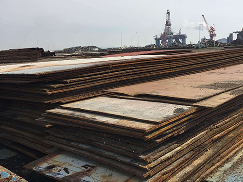 鋼板鋪路也是常見(jiàn)的一種鋪路方式，利用鋼板鋪路具有哪些意義？！